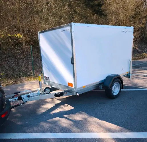 Anhänger mieten in Denkingen — Kofferanhänger und Multitransporter
